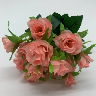 Light Pink Mini Rosebud x15
